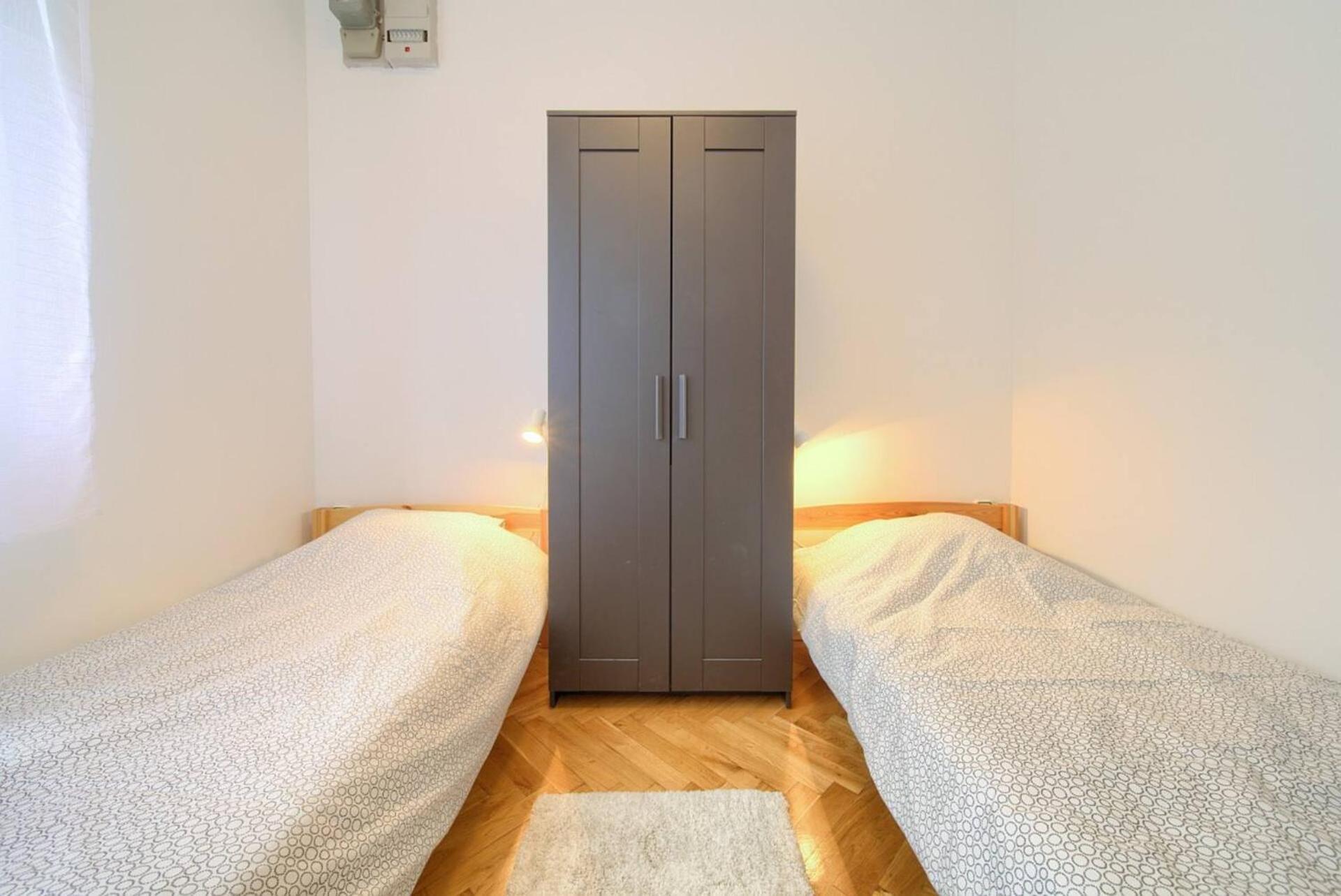 Apartments Nana - Baska Eksteriør bilde